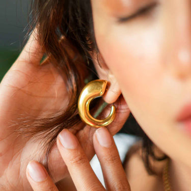Chunky Half Hoop Earring 18k Gold Plated