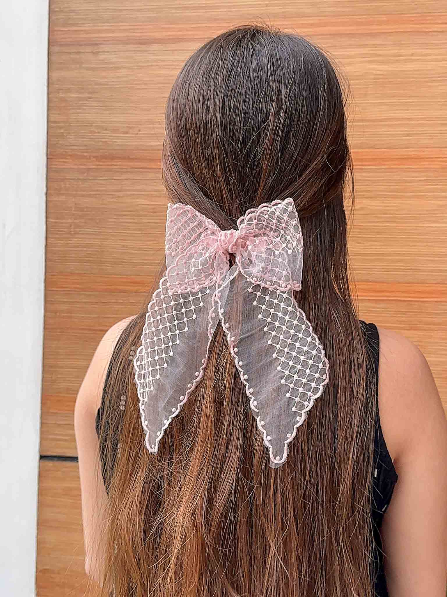 bows nish hair pink