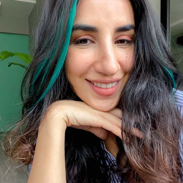 Zahira’s Green #Strandout- Coloured clip-In Hair| Nish Hair